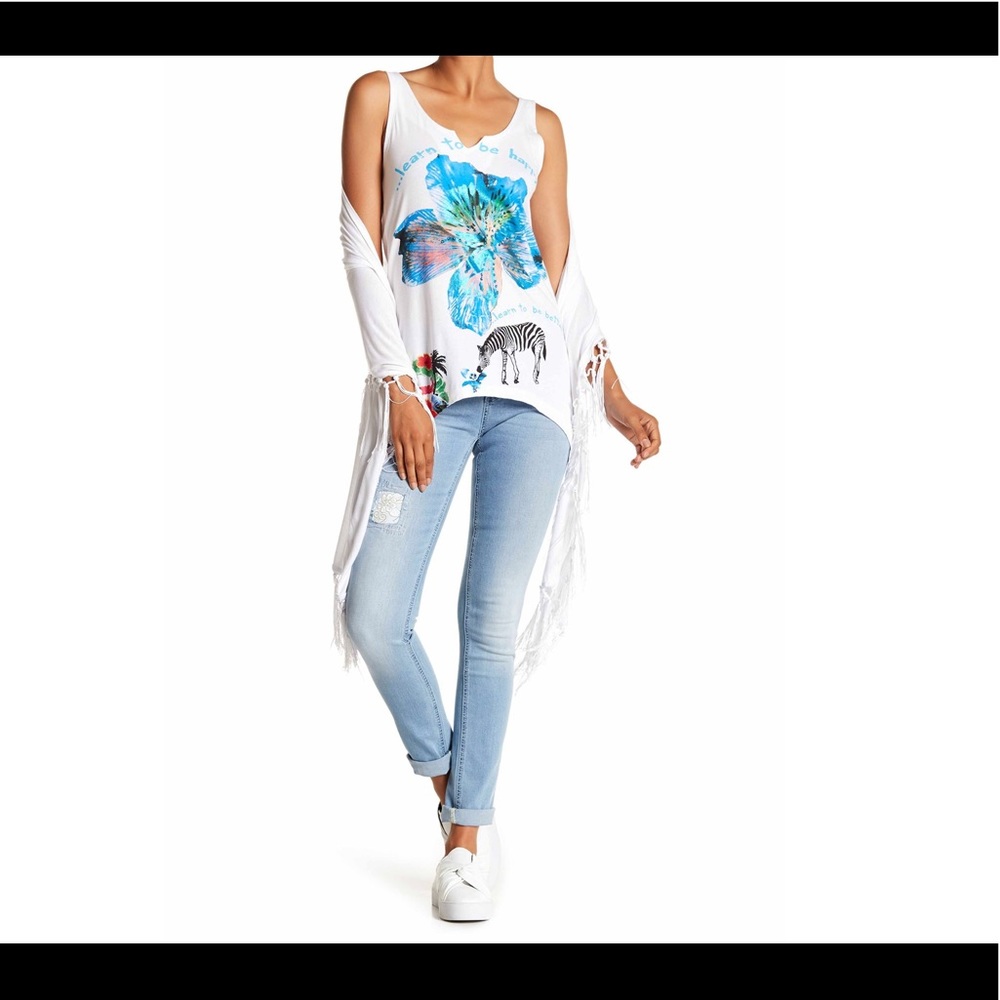 🆕Desigual NWT Sharkbite Tank w/Fringed Shawl